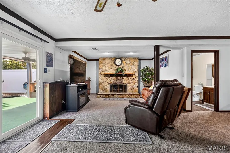 113 Barkwood Trails Drive, St Peters, MO 63376 — listing photo 18 of 35