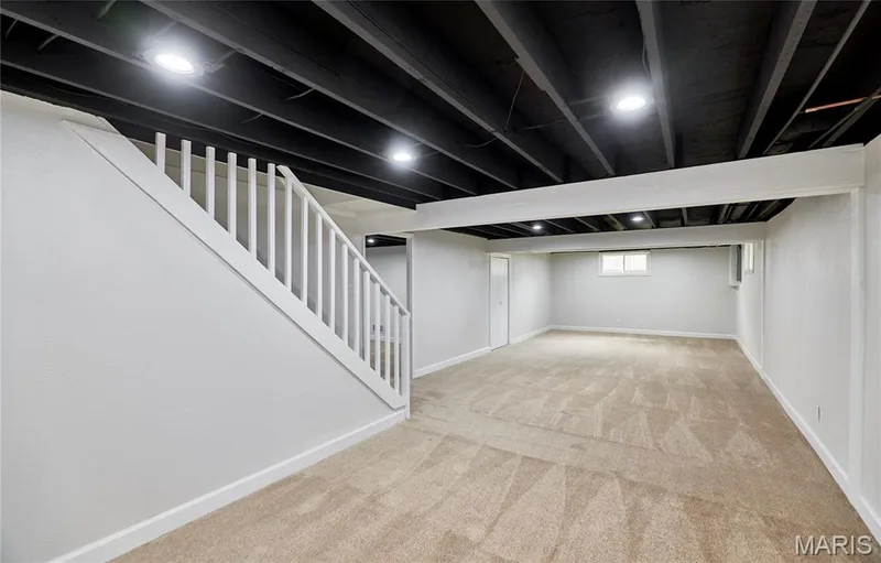 167 Rue Grand Drive, Lake St. Louis, MO 63367 — listing photo 5 of 44