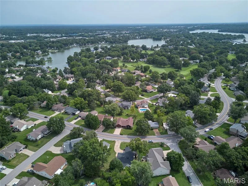 167 Rue Grand Drive, Lake St. Louis, MO 63367 — listing photo 42 of 44