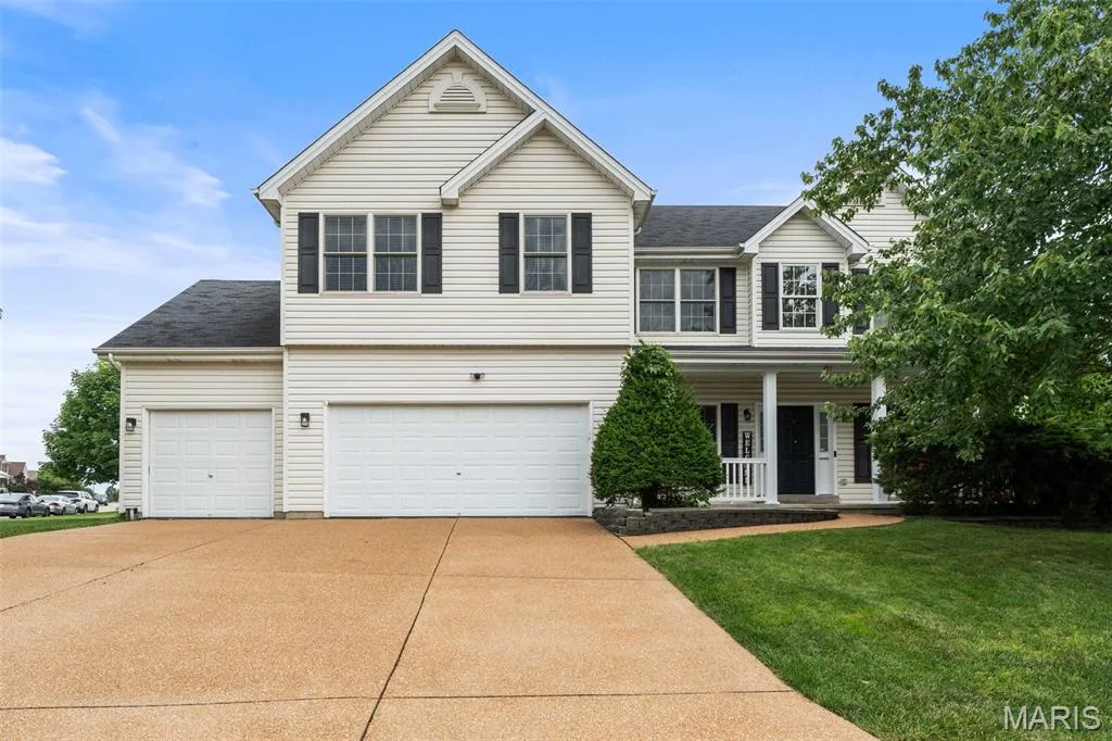771 Avondale Drive, St Peters, MO 63376 — listing photo 1 of 51