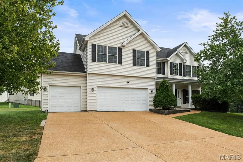 771 Avondale Drive, St Peters, MO 63376 — listing photo 2 of 51