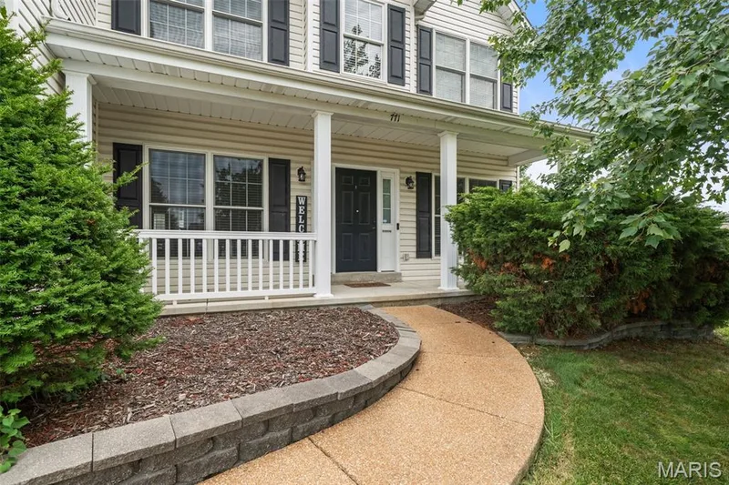 771 Avondale Drive, St Peters, MO 63376 — listing photo 3 of 51