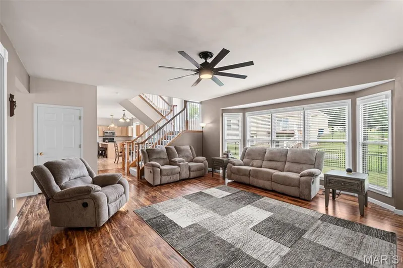 771 Avondale Drive, St Peters, MO 63376 — listing photo 16 of 51