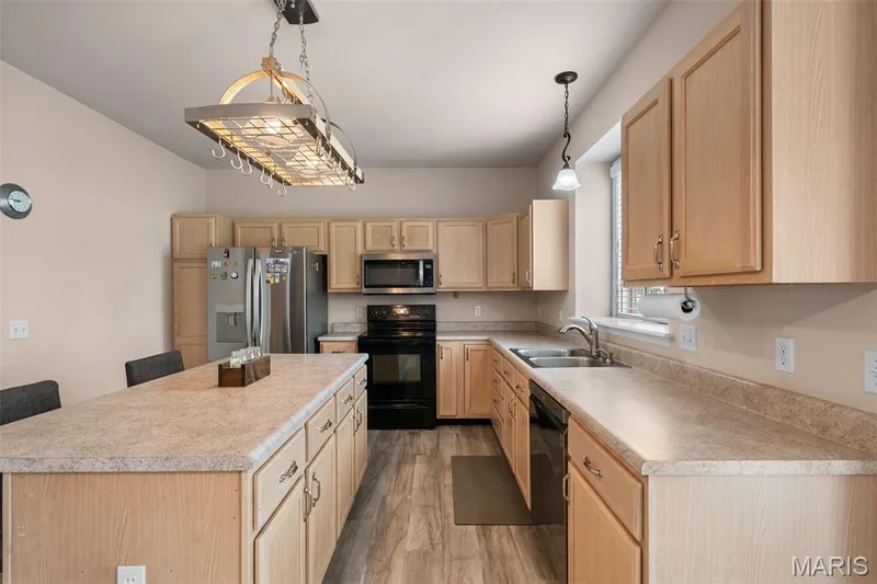 771 Avondale Drive, St Peters, MO 63376 — listing photo 20 of 51