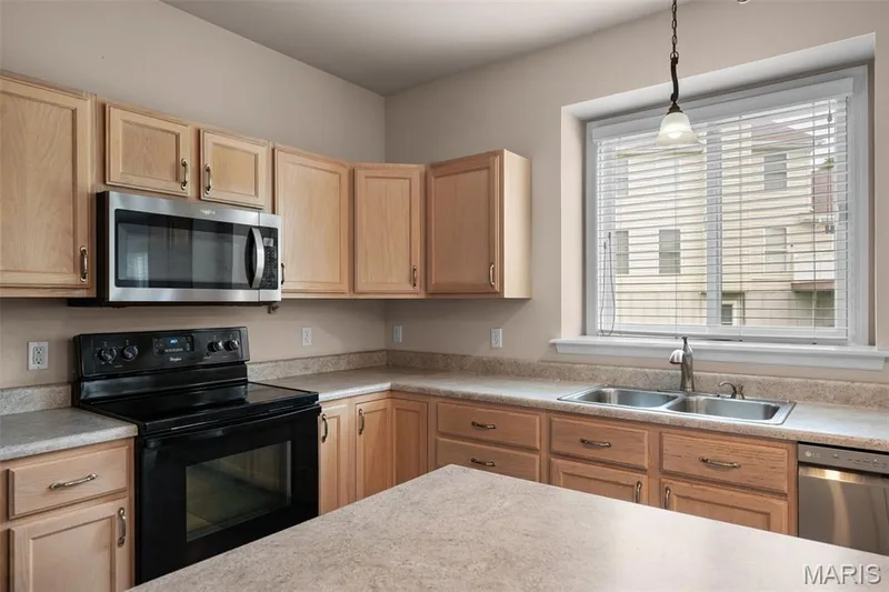 771 Avondale Drive, St Peters, MO 63376 — listing photo 24 of 51