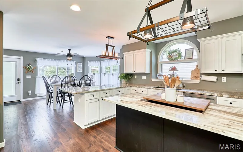 2144 Jarvis Road, Foristell, MO 63348 — listing photo 14 of 52