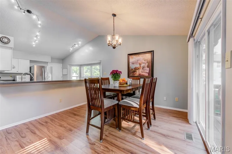 42 Arborshadow Court, St Peters, MO 63376 — listing photo 8 of 45