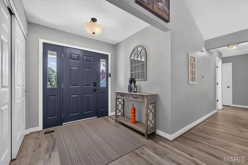 3188 Moss Pointe Drive, St Charles, MO 63303 — listing photo 4 of 29