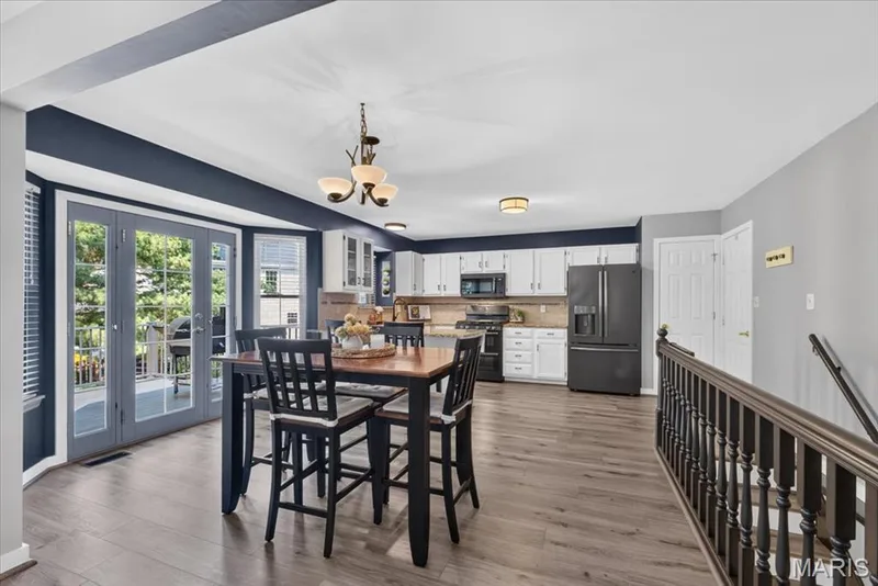 3188 Moss Pointe Drive, St Charles, MO 63303 — listing photo 6 of 29