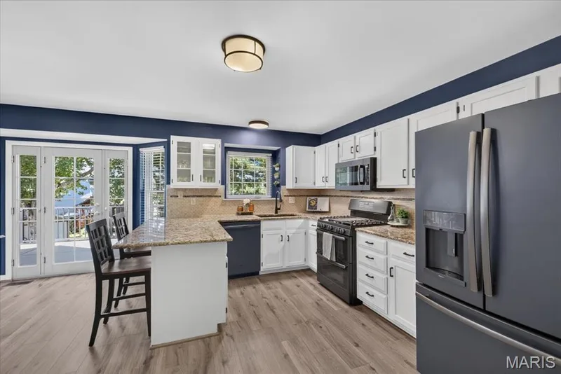 3188 Moss Pointe Drive, St Charles, MO 63303 — listing photo 7 of 29