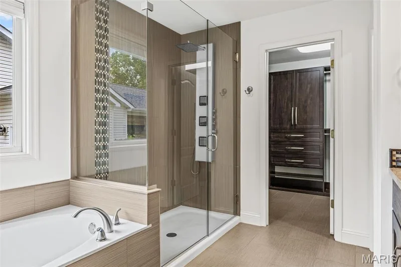 4734 Briarcroft Drive, St Charles, MO 63304 — listing photo 13 of 36