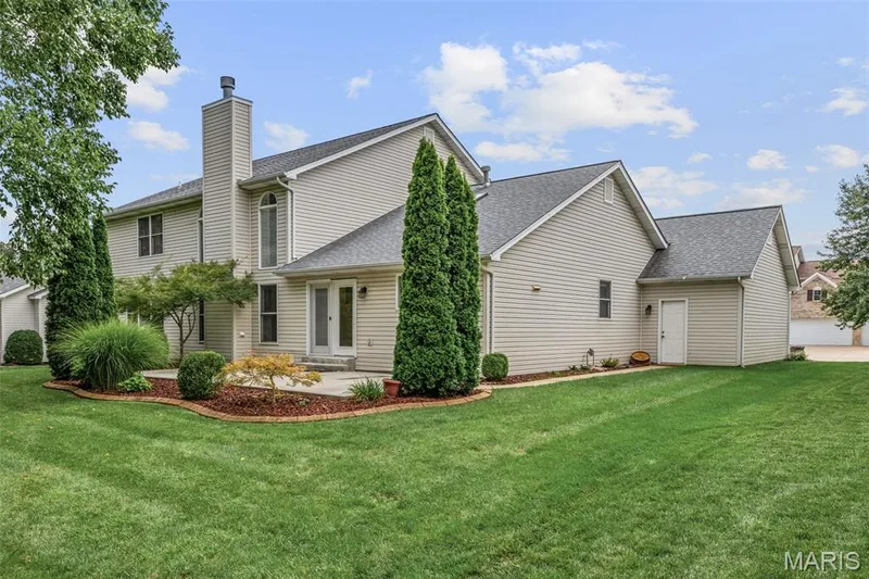 4734 Briarcroft Drive, St Charles, MO 63304 — listing photo 30 of 36