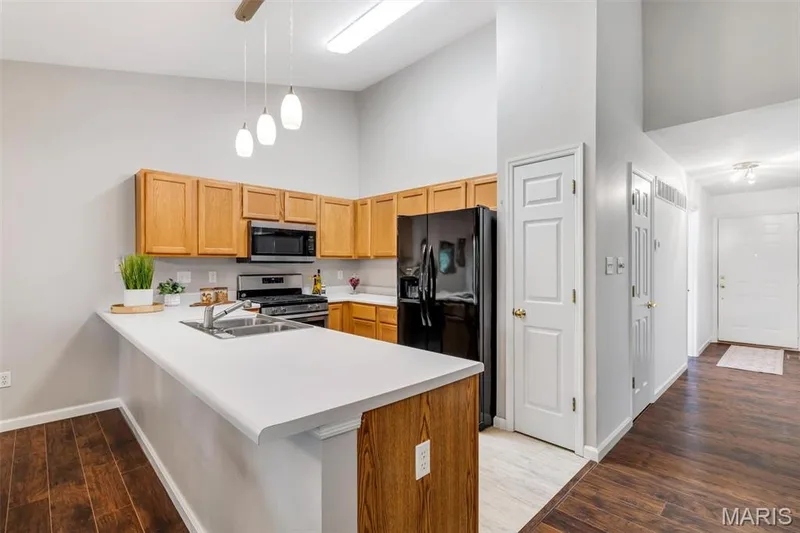 404 Cardinal Commons Court, St Peters, MO 63376 — listing photo 15 of 36