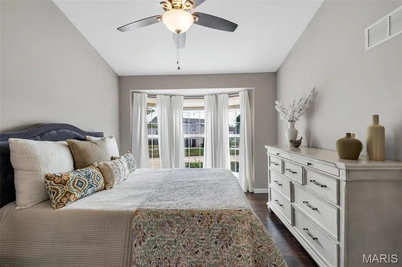 404 Cardinal Commons Court, St Peters, MO 63376 — listing photo 21 of 36