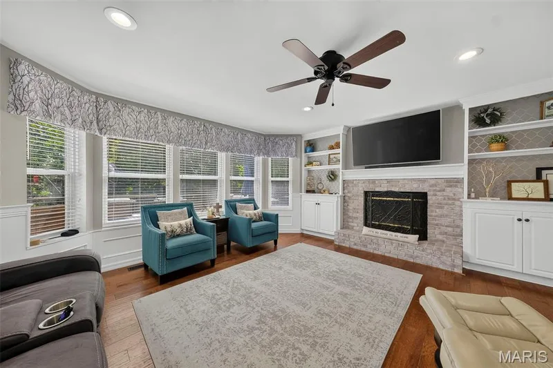 58 Gary Glen Drive, St Peters, MO 63376 — listing photo 4 of 55