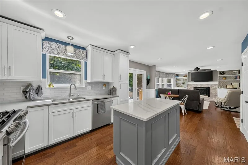 58 Gary Glen Drive, St Peters, MO 63376 — listing photo 10 of 55