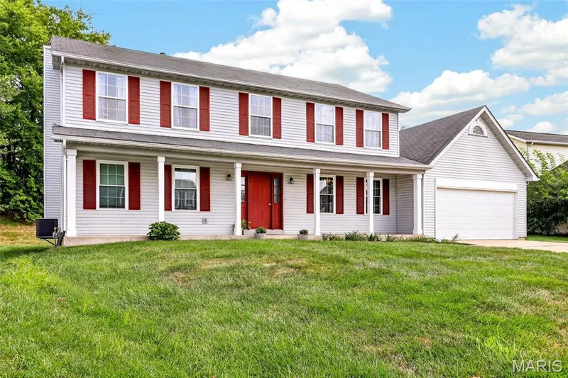 2714 Red Cedar Parc Drive S, O'Fallon, MO 63368 — listing photo 2 of 50