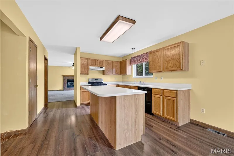 2714 Red Cedar Parc Drive S, O'Fallon, MO 63368 — listing photo 22 of 50