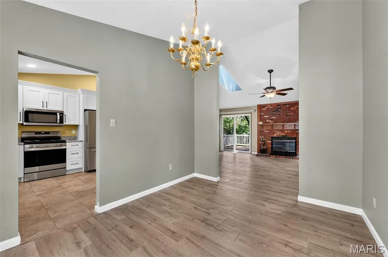 2432 Evergreen Forest Court, Wildwood, MO 63011 — listing photo 8 of 43