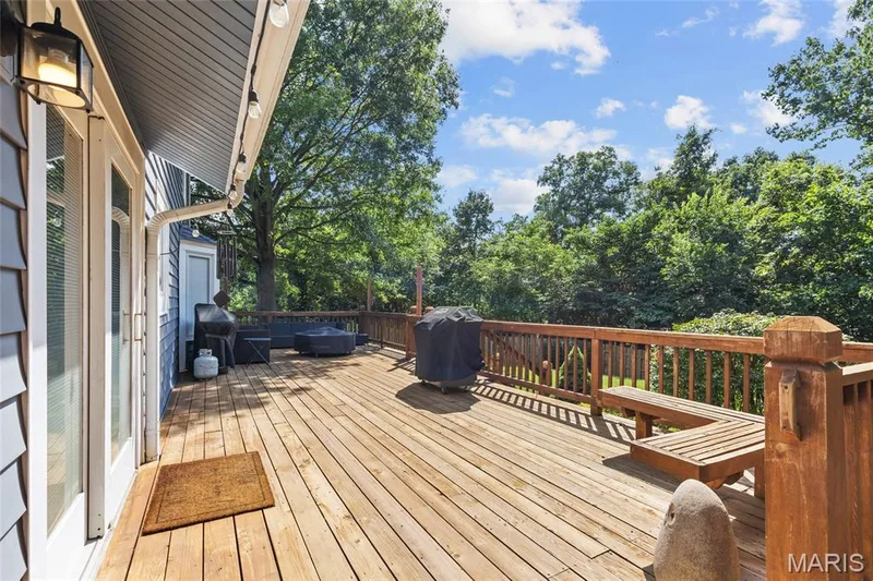 4 River Ridge Court, St Charles, MO 63303 — listing photo 10 of 40