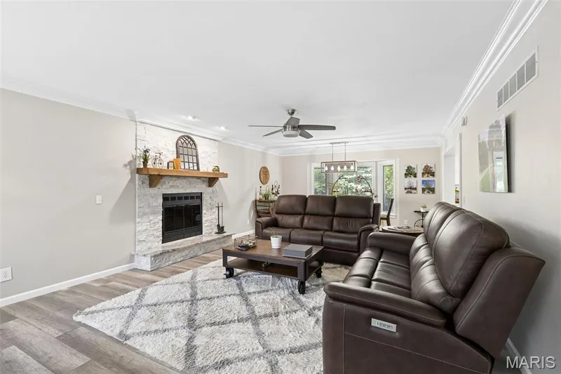 4 River Ridge Court, St Charles, MO 63303 — listing photo 13 of 40