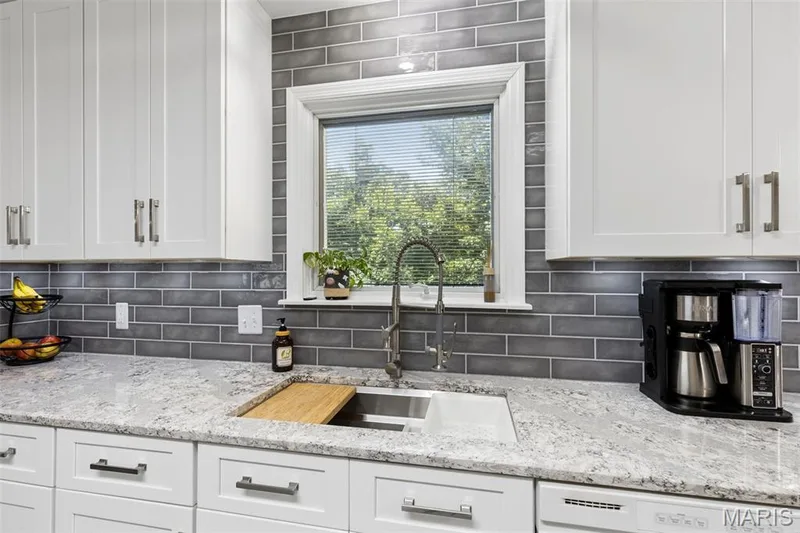 4 River Ridge Court, St Charles, MO 63303 — listing photo 18 of 40
