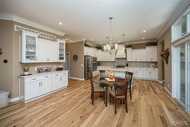 904 Bellevaux Place, St Charles, MO 63301 — listing photo 6 of 30