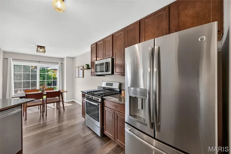 3404 Charlestowne Crossing Drive, St Charles, MO 63301 — listing photo 11 of 34
