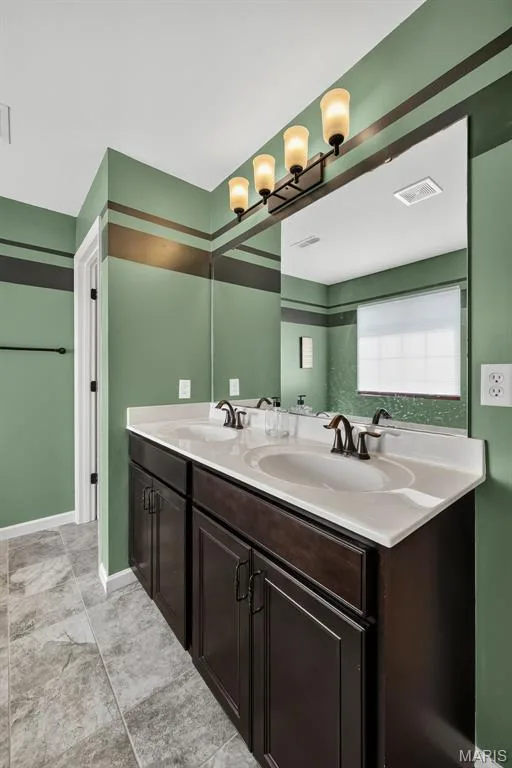 3404 Charlestowne Crossing Drive, St Charles, MO 63301 — listing photo 17 of 34