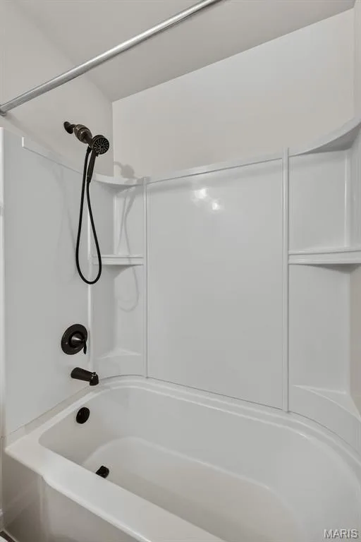 3404 Charlestowne Crossing Drive, St Charles, MO 63301 — listing photo 25 of 34