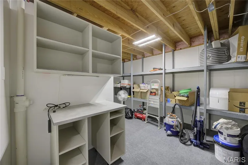 More storage space. — 9 Carriage Way E, St Peters, MO 63376