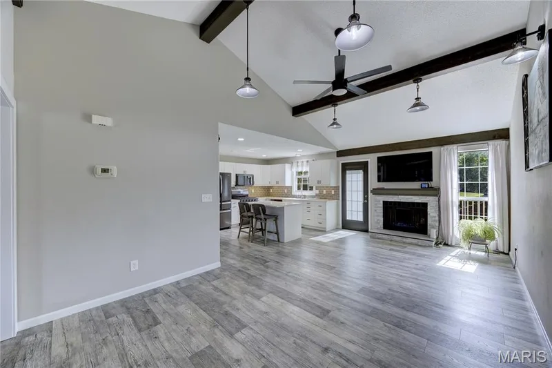 Check out the vaulted ceilings! — 9 Carriage Way E, St Peters, MO 63376