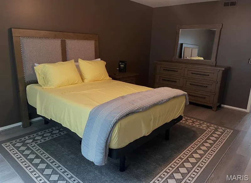 Primary bedroom. — 1040 Sugar Creek Court #4, St Peters, MO 63376