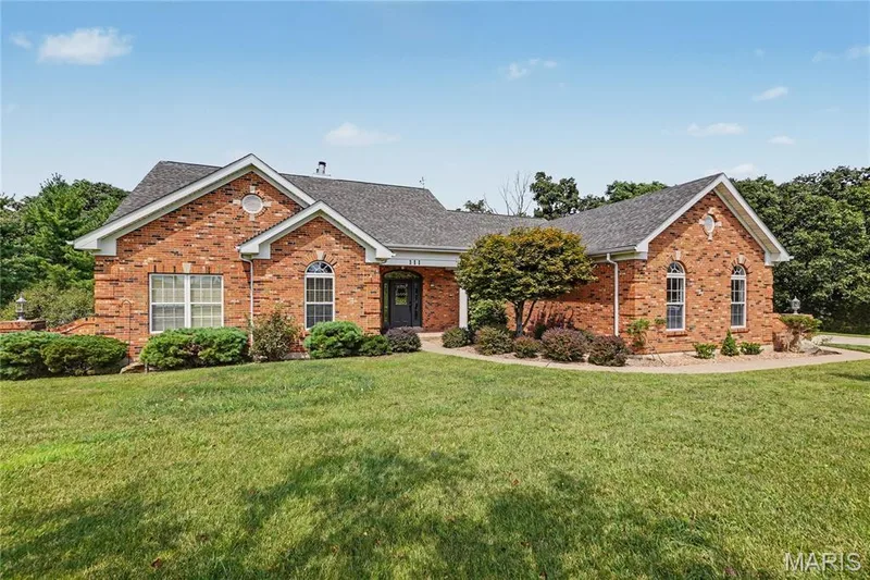 111 Cooperwyck Road, Wentzville, MO 63385 — listing photo 2 of 31