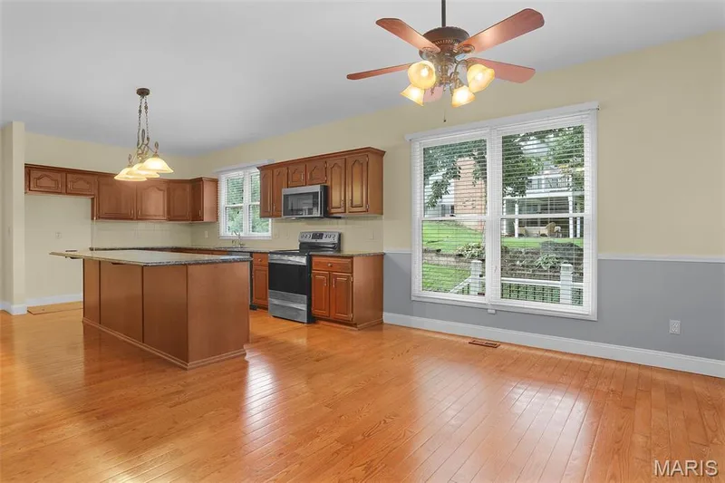 1154 S Charlemagne Drive, Lake St. Louis, MO 63367 — listing photo 9 of 46
