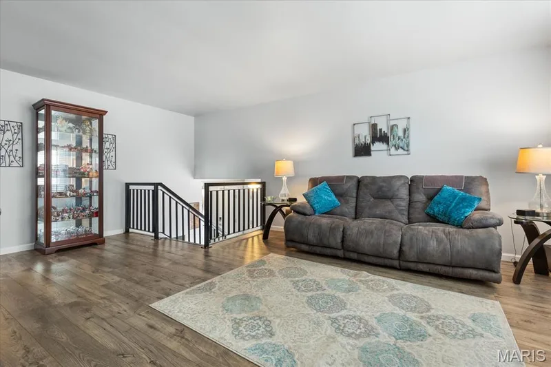 2843 Park Valley Drive, St Peters, MO 63376 — listing photo 6 of 30