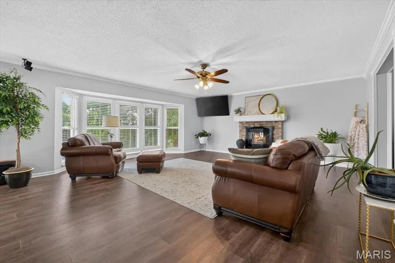 312 Quiet Country Drive, St Peters, MO 63376 — listing photo 8 of 62