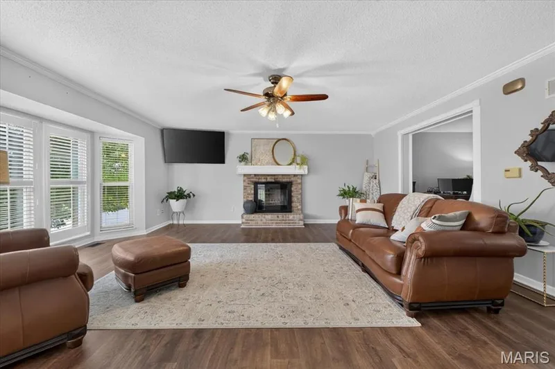 312 Quiet Country Drive, St Peters, MO 63376 — listing photo 9 of 62