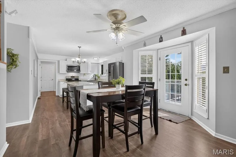 312 Quiet Country Drive, St Peters, MO 63376 — listing photo 14 of 62