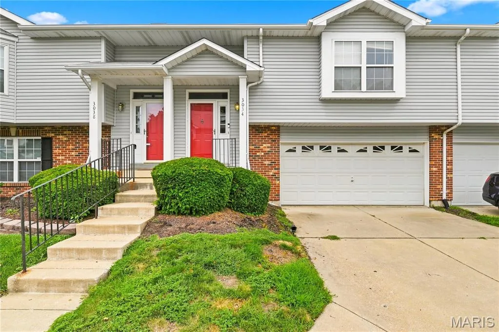 3034 Crown Drive #D, St Peters, MO 63376 — listing photo 1 of 28