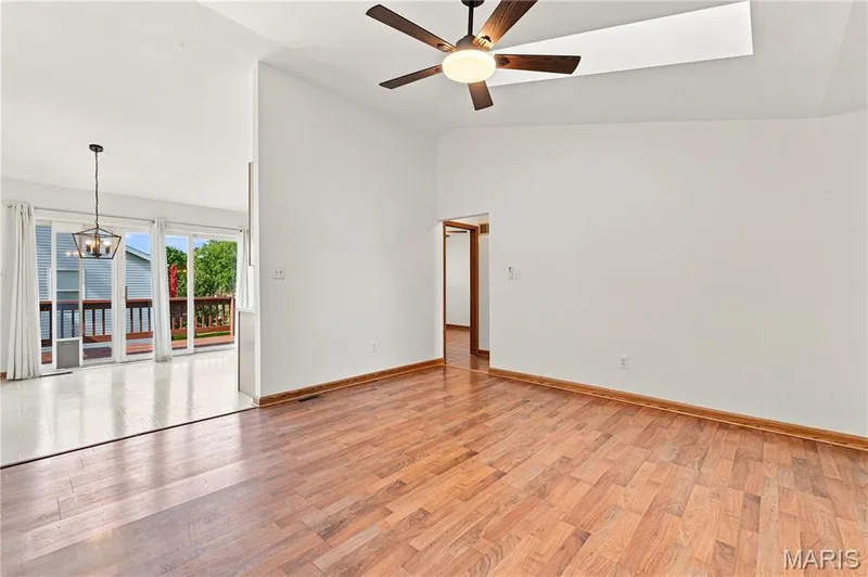 3034 Crown Drive #D, St Peters, MO 63376 — listing photo 4 of 28