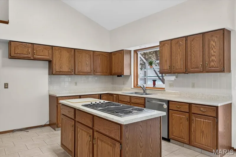 1903 Larimer Trail, Wildwood, MO 63011 — listing photo 17 of 50