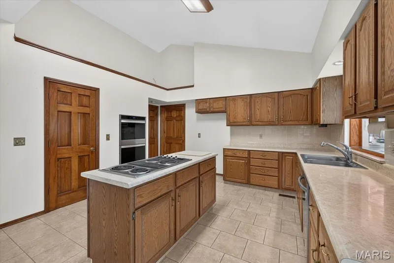 1903 Larimer Trail, Wildwood, MO 63011 — listing photo 18 of 50