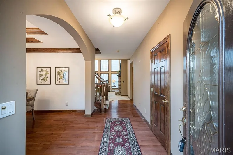 909 Oxford Trail Drive, St Peters, MO 63376 — listing photo 2 of 45