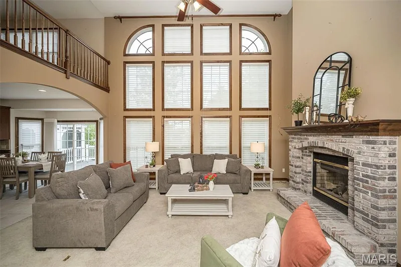 909 Oxford Trail Drive, St Peters, MO 63376 — listing photo 10 of 45