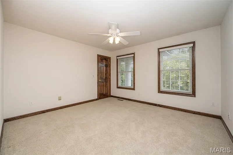 909 Oxford Trail Drive, St Peters, MO 63376 — listing photo 24 of 45