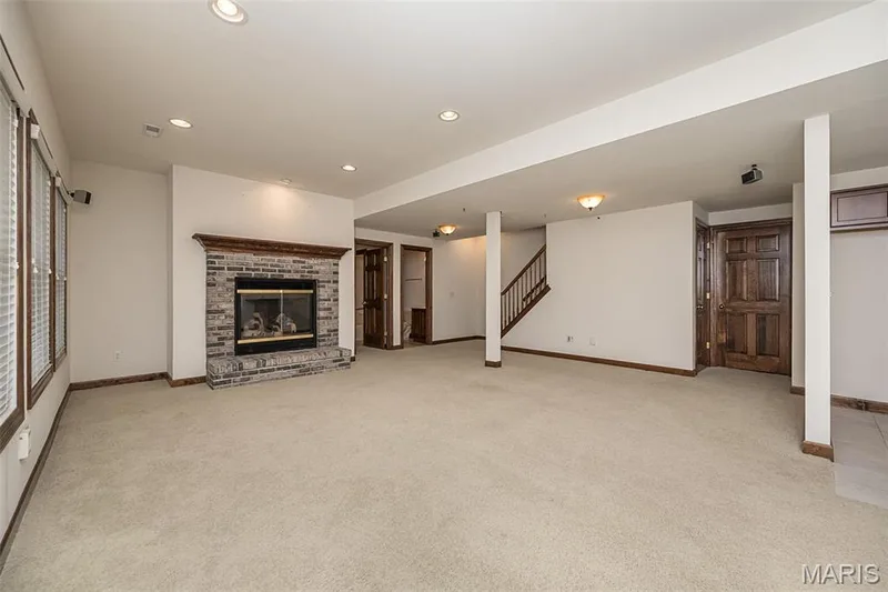 909 Oxford Trail Drive, St Peters, MO 63376 — listing photo 32 of 45