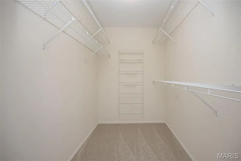1538 Woodroyal West Drive, Chesterfield, MO 63017 — listing photo 33 of 68