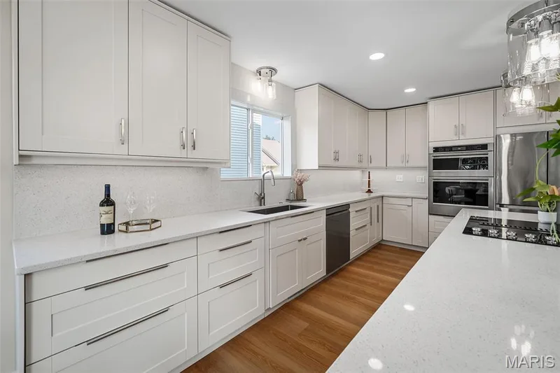 So much counter & prep space. Soft close cabinets & drawers. — 14 Bayside Court, Lake St. Louis, MO 63367