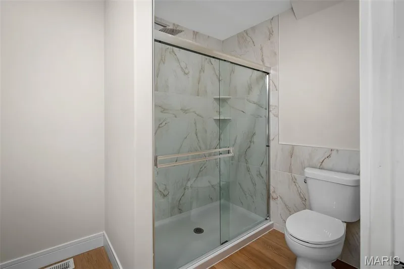Classic & timeless tile. — 14 Bayside Court, Lake St. Louis, MO 63367